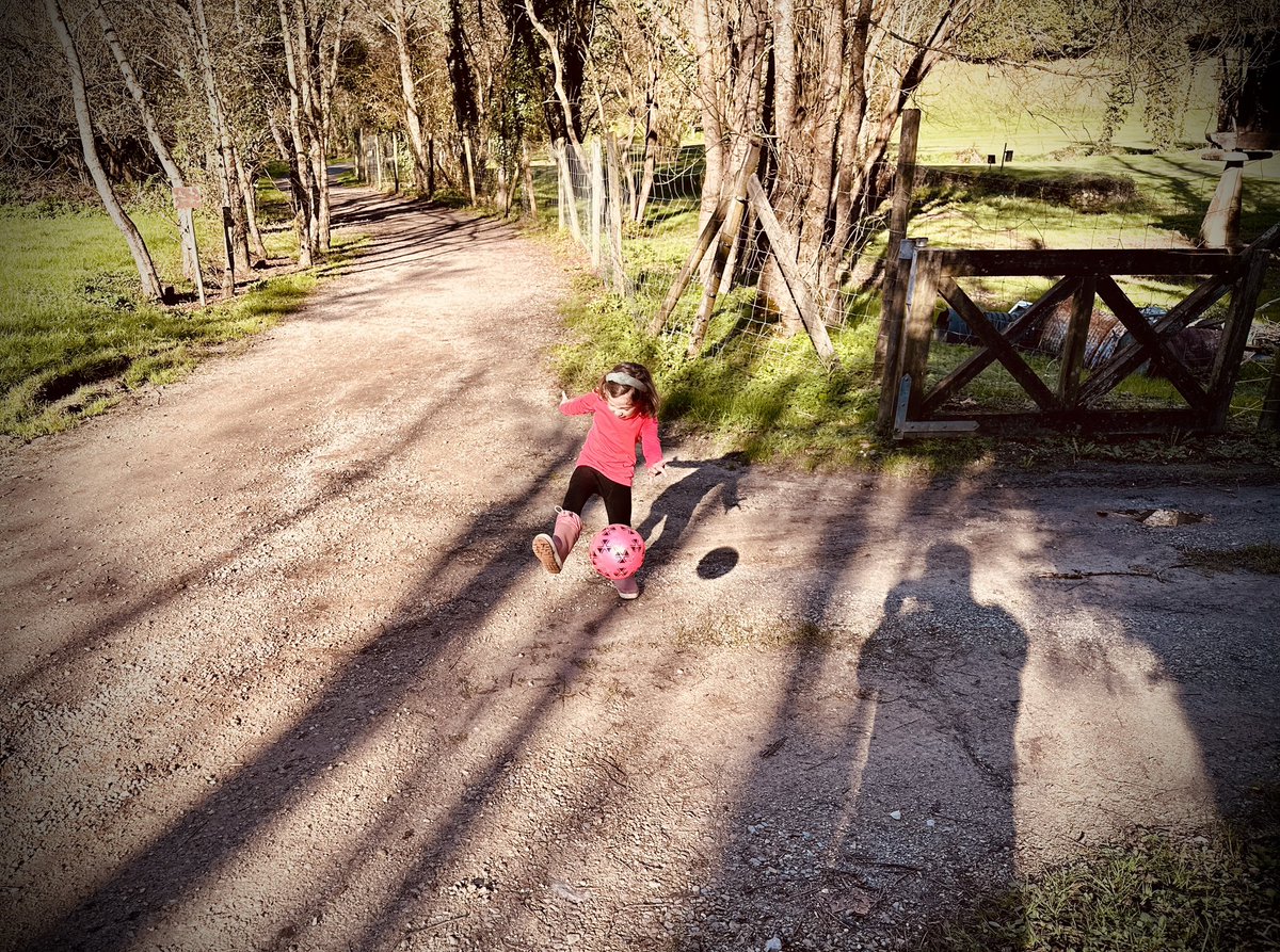 RedbackLP's tweet image. Ni de edades ni de sexo, todos a una. Empieza el juego… #eFootball2023