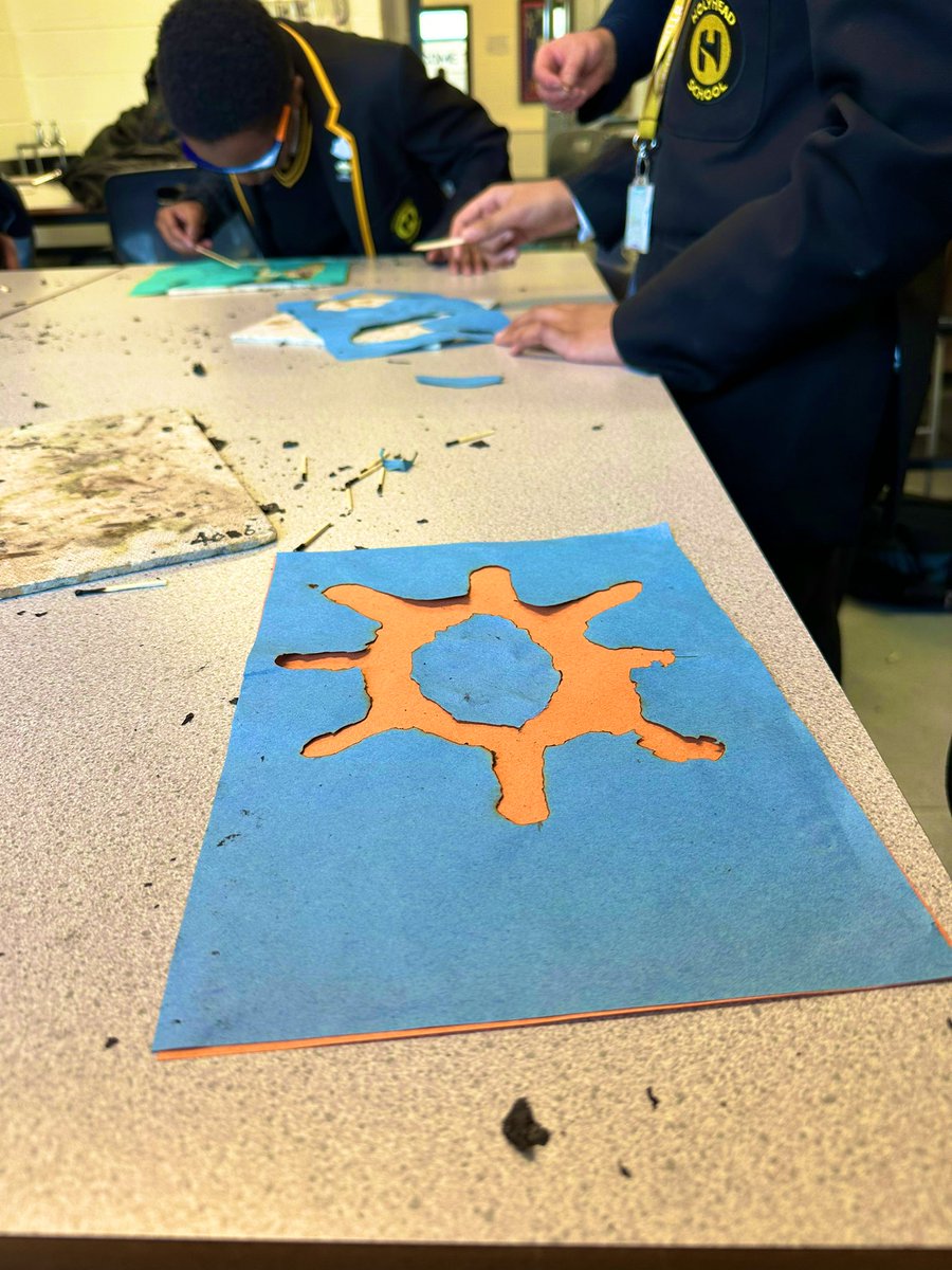 ScienceHolyhead's tweet image. What better way to start the new year than come to science club! This week students made pieces of art using potassium nitrate and fire! @holyhead_school @Holyhead_Art