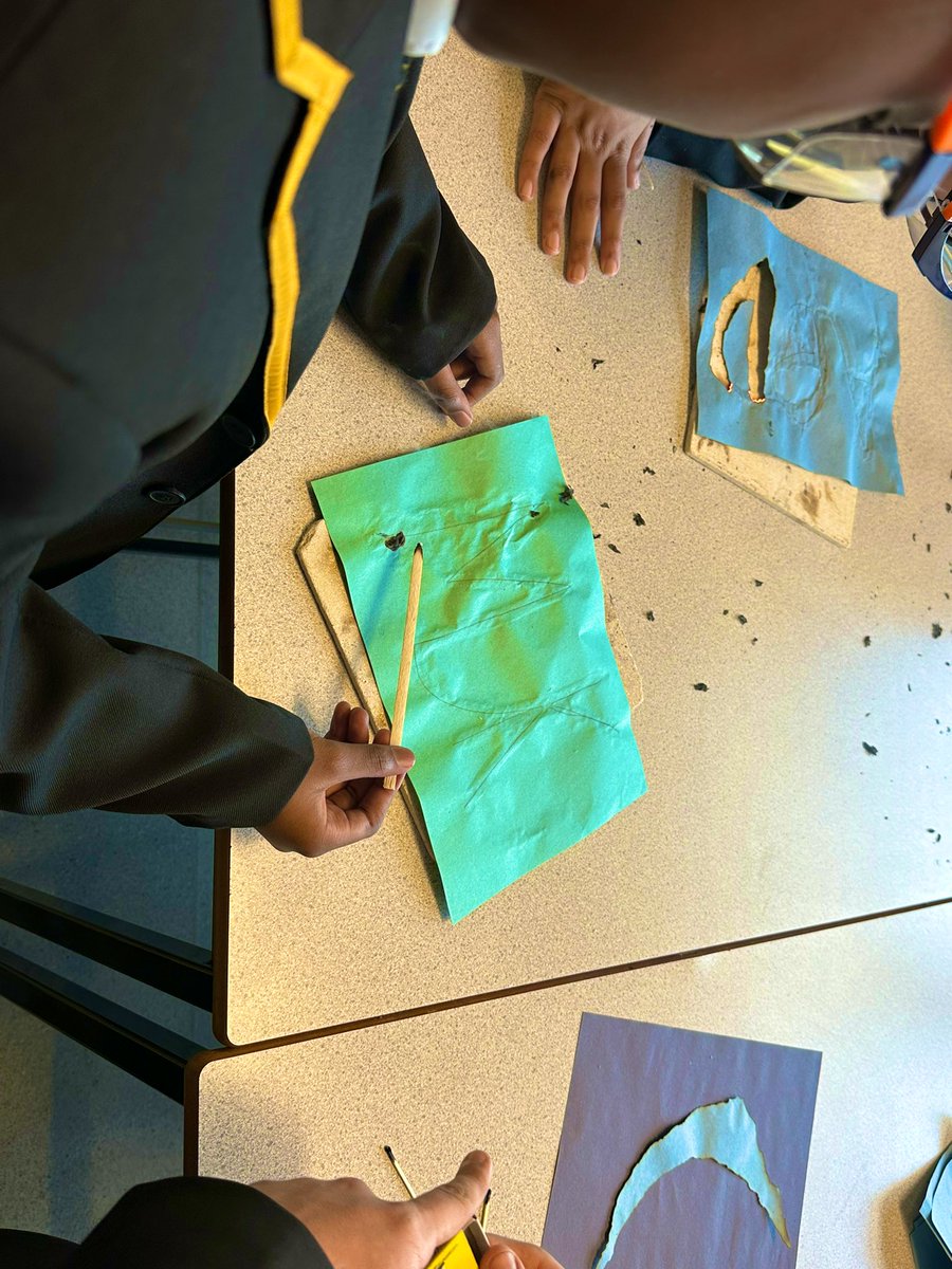 ScienceHolyhead's tweet image. What better way to start the new year than come to science club! This week students made pieces of art using potassium nitrate and fire! @holyhead_school @Holyhead_Art