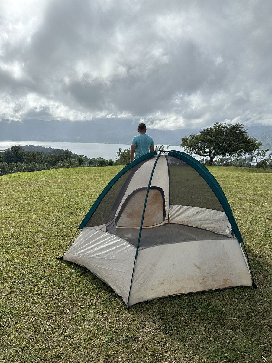 samglezc's tweet photo. 📍🇨🇷Mirador La Armonía.
¡The magic starts here! 
Buenos Días☀️… Olvídate de la rutina, date un respiro… ⛺️ 

#mirador #camping #overlanding #miradorlaaraucaria #arenal #camping #campinglife #campinglove #campingadventures 
#volcanarenal #lagoarenal #campingcostarica #CostaRica https://t.co/y87kO2tEQ1