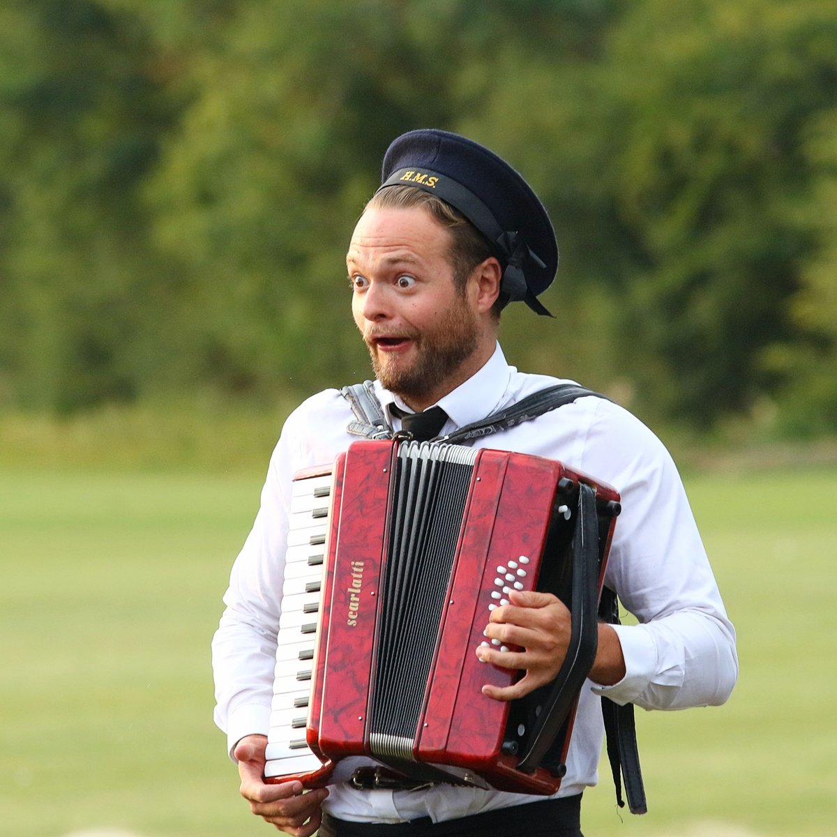 Mikron Theatre Company 🇺🇦 (@mikrontheatre) on Twitter photo Big news!
We've launched our casting for Actor Musicians for our 2023 season- all applications via <a href="/SpotlightUK/">Spotlight</a>
Please share far and wide.
<a href="/gitikabuttoo/">gitikabuttoo</a> <a href="/MikronAD/">Marianne McNamara</a> <a href="/bexjhughes/">Rebekah Hughes</a> <a href="/poppyholl/">Poppy Hollman 🪶🌍🐑</a> <a href="/AmandaPlays/">Amanda Whittington</a> <a href="/ace_thenorth/">Arts Council England, North</a> <a href="/ace_national/">Arts Council England</a> Big news!
We've launched our casting for Actor Musicians for our 2023 season- all applications via <a href="/SpotlightUK/">Spotlight</a>
Please share far and wide.
<a href="/gitikabuttoo/">gitikabuttoo</a> <a href="/MikronAD/">Marianne McNamara</a> <a href="/bexjhughes/">Rebekah Hughes</a> <a href="/poppyholl/">Poppy Hollman 🪶🌍🐑</a> <a href="/AmandaPlays/">Amanda Whittington</a> <a href="/ace_thenorth/">Arts Council England, North</a> <a href="/ace_national/">Arts Council England</a>