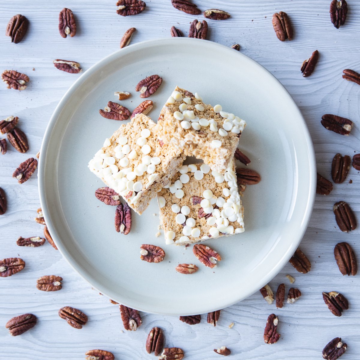 Pecans are an excellent source of vitamins and minerals and are the perfect snack to munch on. Why not try our homemade pecan flapjacks, easy to grab for on-the-go eating? 

#ourmissionisgoodnutrition #eatwell #healthylifestyle #mealprep #healthyeating