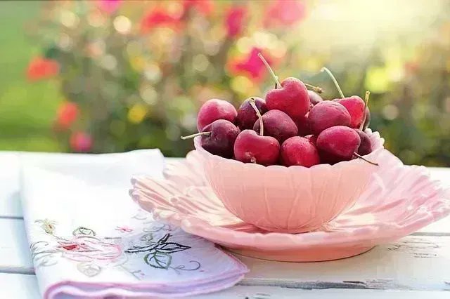 LifestyleSoln's tweet photo. What are the weight loss problems that you need to address to lose weight? Find tips and strategies for success to your main problem areas!
https://t.co/QakzPyKgMZ
#WeightLoss #WeightLossTips #WeightLossProblems #LoseWeight #LosingWeight #WeightLossJourney #WeightLossDiet #Diet https://t.co/YZrGCd68kL
