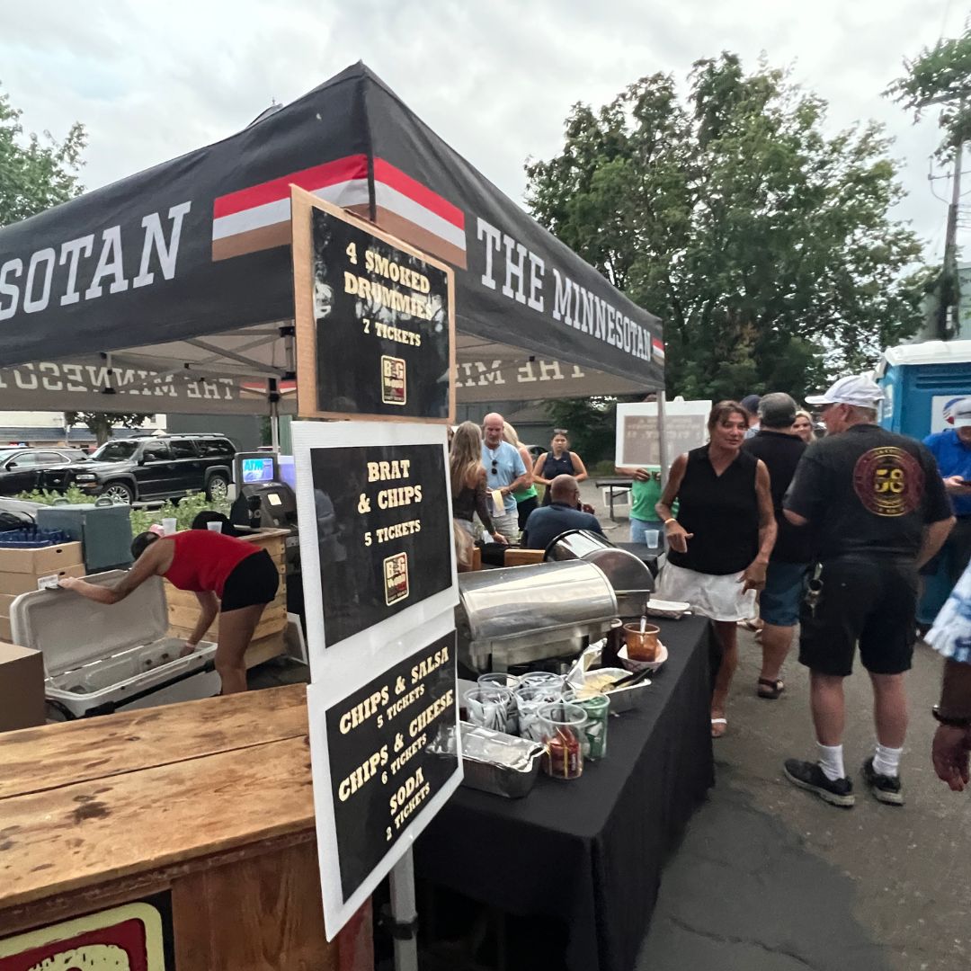 Marketfest's tweet photo. More than 180 vendors and downtown White Bear Lake businesses participate at Marketfest each week during WBL summer festival. We would love to have your business participate!

Online Vendor Applications will open in January 2023! Learn more here: https://t.co/aRJxcdPOph https://t.co/v0Q55M6Q5f