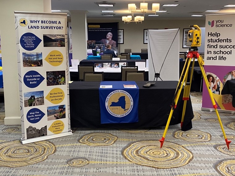 nysapls's tweet photo. #NYSAPLS is working hard to inspire the next generation of land surveyors. 
Member, Jim Thew, recently attended the NYS School Counselors Association conference &amp; spoke with guidance counselors about the land surveying profession &amp; opportunities a career in surveying can offer. https://t.co/BXn8TXXRNw