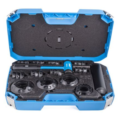Bearings1online's tweet photo. TMFT36 SKF 40 Piece Mechanics Tool Kit - Special Offer - 5% discount with discount code (valid until end of January) Code : TMFT36 - Stock - ready to despatch now. https://t.co/vFppCCTngk #SKF #FITTINGTOOL https://t.co/yTktfOe3Sd