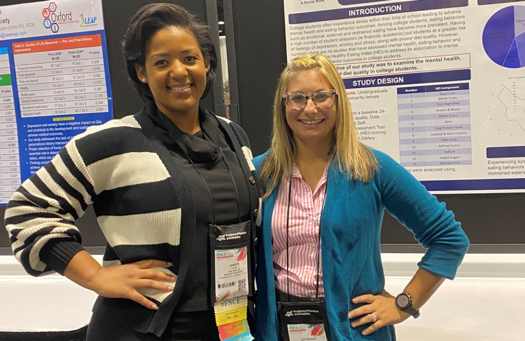 FIU Public Health & Social Work (@fiustempel) on Twitter photo Q&A: Dr. <a href="/cccoccia/">Catherine Coccia</a>, associate professor and Ph.D. director of the Department of Dietetics & Nutrition, shares information about Stempel College’s Ph.D. program:
stempelnews.fiu.edu/2022/12/19/qa-… Q&A: Dr. <a href="/cccoccia/">Catherine Coccia</a>, associate professor and Ph.D. director of the Department of Dietetics & Nutrition, shares information about Stempel College’s Ph.D. program:
stempelnews.fiu.edu/2022/12/19/qa-…