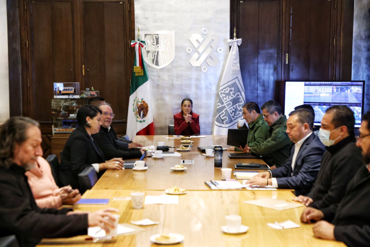 La paz es producto de la justicia, por eso todos los días trabajamos nuestra estrategia bajo los cuatro ejes: Atención a las Causas, Más y Mejor Policía, Inteligencia e Investigación, y Coordinación. Buenos días.