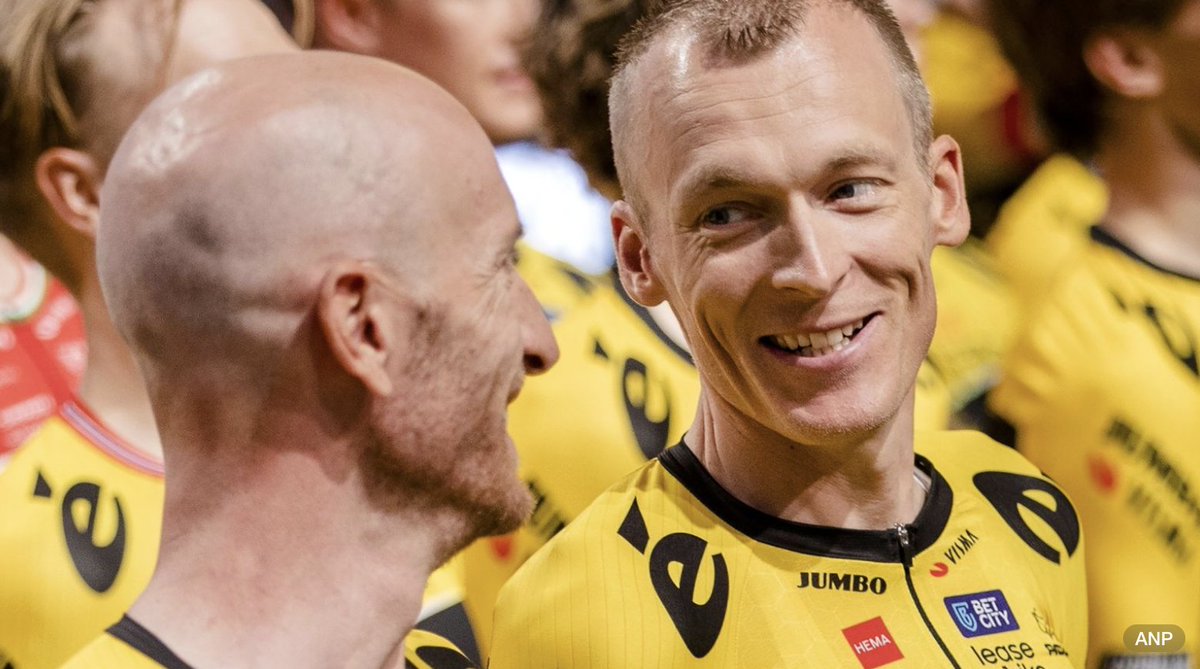 Het is wetenschappers eindelijk gelukt om Arjen Robben op te delen in twee personen.