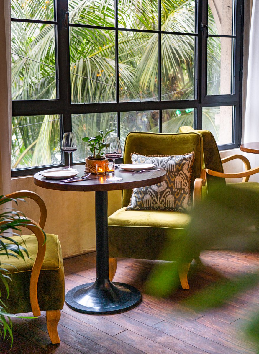 ginfidelity's tweet photo. Vintage aesthetic and artisanal cocktails at Eve - Luxebook https://t.co/PvthvbNN7U https://t.co/nZbn1STuU9