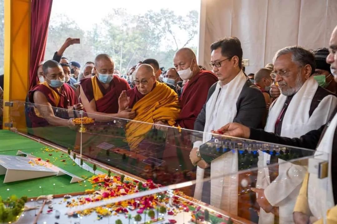 Dalai Lama at the foundation laying ceremony of ‘Dalai Lama Centre’ for Tibetian And Indian wisdom centre at Bodhgaya on today.

#mahabodhitemple #bihartourism #tourismindustry #buddha #Bodhgaya #gaya #DalaiLama