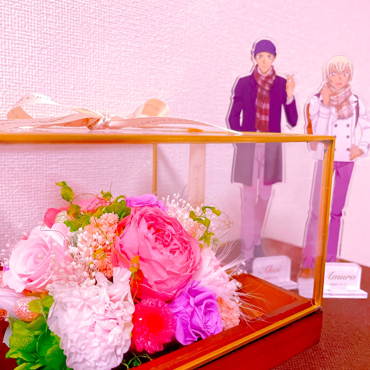 「ケーキとお花と赤安(部屋とワイシャツとオタク) 」|はみんぐ🥃Iい2のイラスト