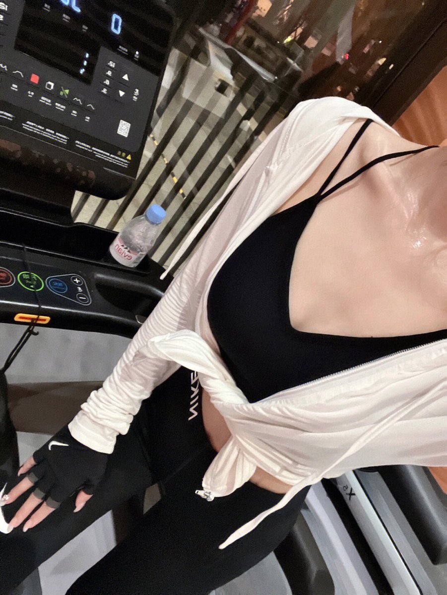 ting2619's tweet photo. 刚玩感觉好像发现了新大陆，想来这里寻求刺激 #江苏 #萌新 #找刺激 https://t.co/fDfhqTxEb9