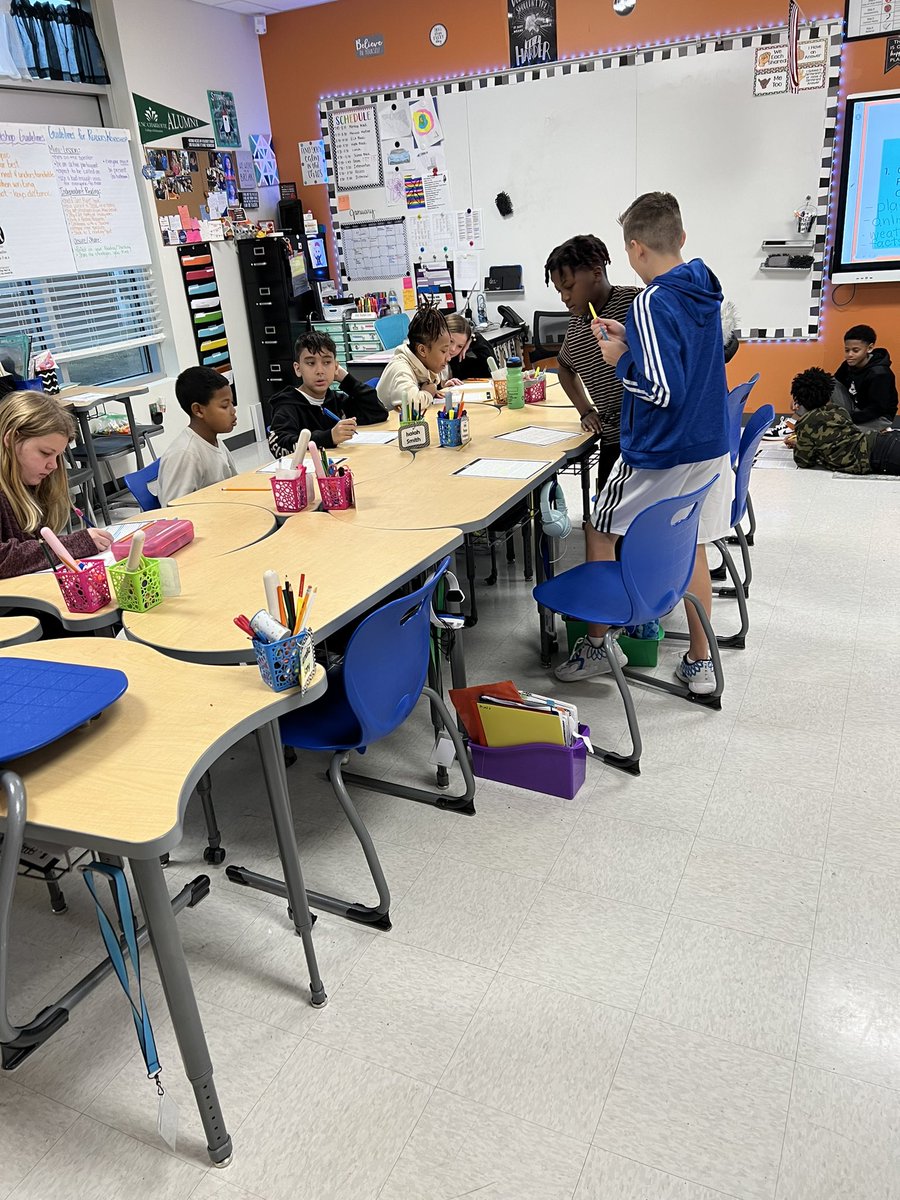 MsBennettROSA's tweet photo. Getting back into the swing of things by reading information on the Taiga ecosystem and organizing facts to write an informative passage. @ROSArockets https://t.co/7H5IFTOM0f
