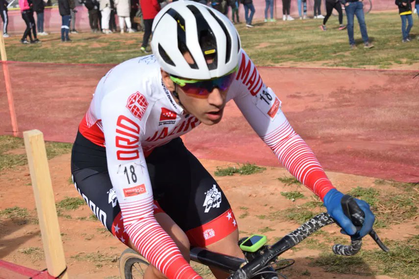 Selección Madrileña de ciclocross para los Campeonatos de España de Vic: buff.ly/3VFYAul
#madridesciclismo #cecxvic23