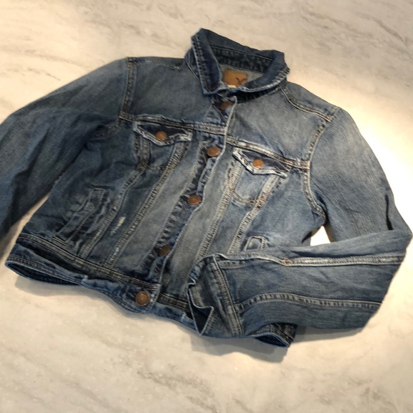 BoBlake20712955's tweet photo. So good I had to share! Check out all the items I'm loving on @Poshmarkapp #poshmark #fashion #style #shopmycloset #pajar #americaneagleoutfitters #handblown: https://t.co/4VqYJyi6SX https://t.co/H3pYddBx7j