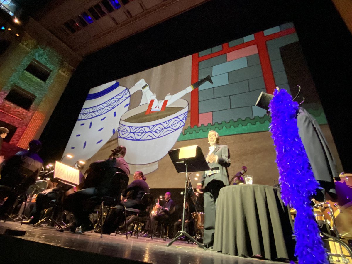 Marta Espinós (@espinosmarta) on Twitter photo Precioso y acertado #Cascanueces audiovisual para toda la familia en el <a href="/Teatro_Real/">Teatro Real</a> con <a href="/ferdipalas/">Fernando Palacios</a> y <a href="/os_madrid/">OSM</a> bajo la batuta de <a href="/JosVsanchis76/">José Sanchís</a> 👏🏻👏🏻👏🏻
#ConciertosParaNiños #ConciertosEnFamilia Precioso y acertado #Cascanueces audiovisual para toda la familia en el <a href="/Teatro_Real/">Teatro Real</a> con <a href="/ferdipalas/">Fernando Palacios</a> y <a href="/os_madrid/">OSM</a> bajo la batuta de <a href="/JosVsanchis76/">José Sanchís</a> 👏🏻👏🏻👏🏻
#ConciertosParaNiños #ConciertosEnFamilia
