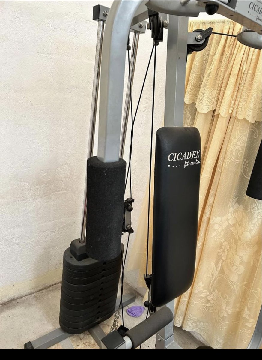 Hola! Estoy vendiendo esta máquina funcional CICADEX en ₡200.000 negociables. Está en perfecto estado. Cualquier cosa al dm :)