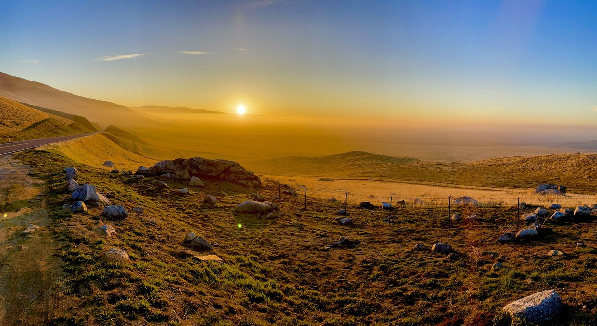 #ChasingTheSun

Happy New Year 2023.

#StillWeGrow #VibrateHigher #Gratitude