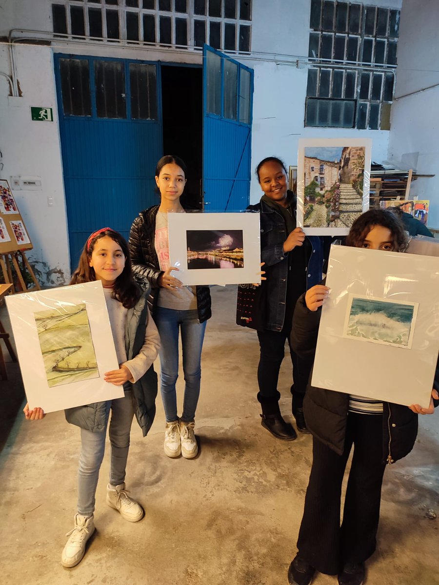 atzavaraarrels's tweet image. ⚠️Avui, últim dia ⚠️

📍Us esperem al Carrer Sort, 6 de Tortosa.

✨Moltes gràcies per tot el vostre suport✨

💚𝓔𝓼𝓽𝓮𝓶 𝓮𝓷 𝓮𝓵 𝓶ó𝓷 𝓹𝓮𝓻𝓺𝓾è 𝓼𝓲𝓰𝓾𝓲 𝓶𝓲𝓵𝓵𝓸𝓻 💚

#SomAtzavaraarrels #Mercat #Solidari #Art #2023 #Tortosa #TerresdelEbre

atzavaratortosa.org