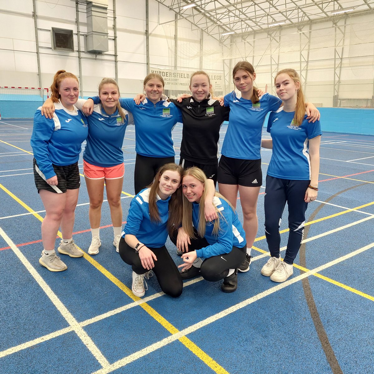 hncsport's tweet photo. Big thanks and save travels to Ella Harris, who has been coaching on the @HNCGirls programme across the autumn term. I know the girls are sorry to see you go, but have very much appreciated your coaching and footballing experience. @huddnewcoll https://t.co/OtfSK4gPZg