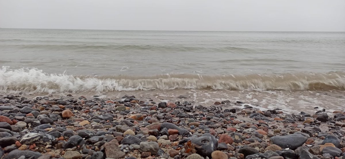 glaubeweiter's tweet photo. An #Wintertagen #grau wie #Blei #Ufer des #Meeres fallen mir #Worte nach Psalm 23 ein: „Gott ist mein Lotse. Ich werde nicht stranden. Er leitet mich auf dunklem Wasser und führt mich auf der Fahrt des Lebens. Er gibt mir Kraft und hält mich auf Kurs um seines Namens willen.“ https://t.co/J5ZBM9Of8f