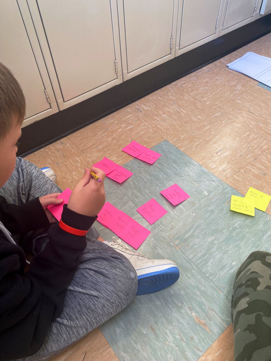 Kim Lynch tweet media