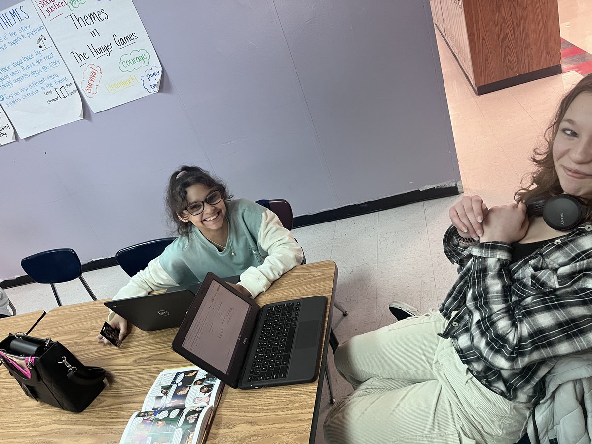 Collaboration, communication, and creativity in ELA with a “Winter Break Memories” frayer #eduprotocol Great, fun start to the new semester! <a href="/GMMSSouth/">Middle School South</a>
