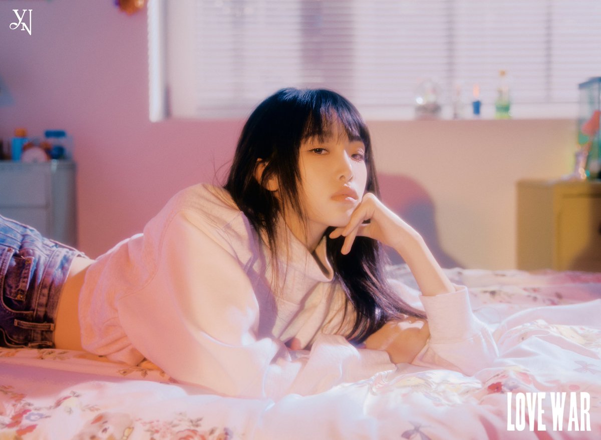 Orizone__'s tweet photo. OMFG Choi Yena https://t.co/2zFoHTbdQm