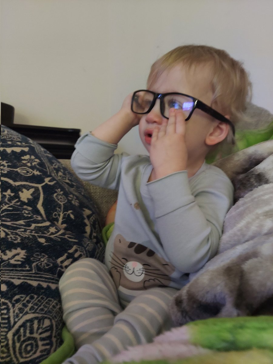 ScottInTheQC's tweet photo. My nephew, the Nerd 🤓 https://t.co/XSpwo6jMTY