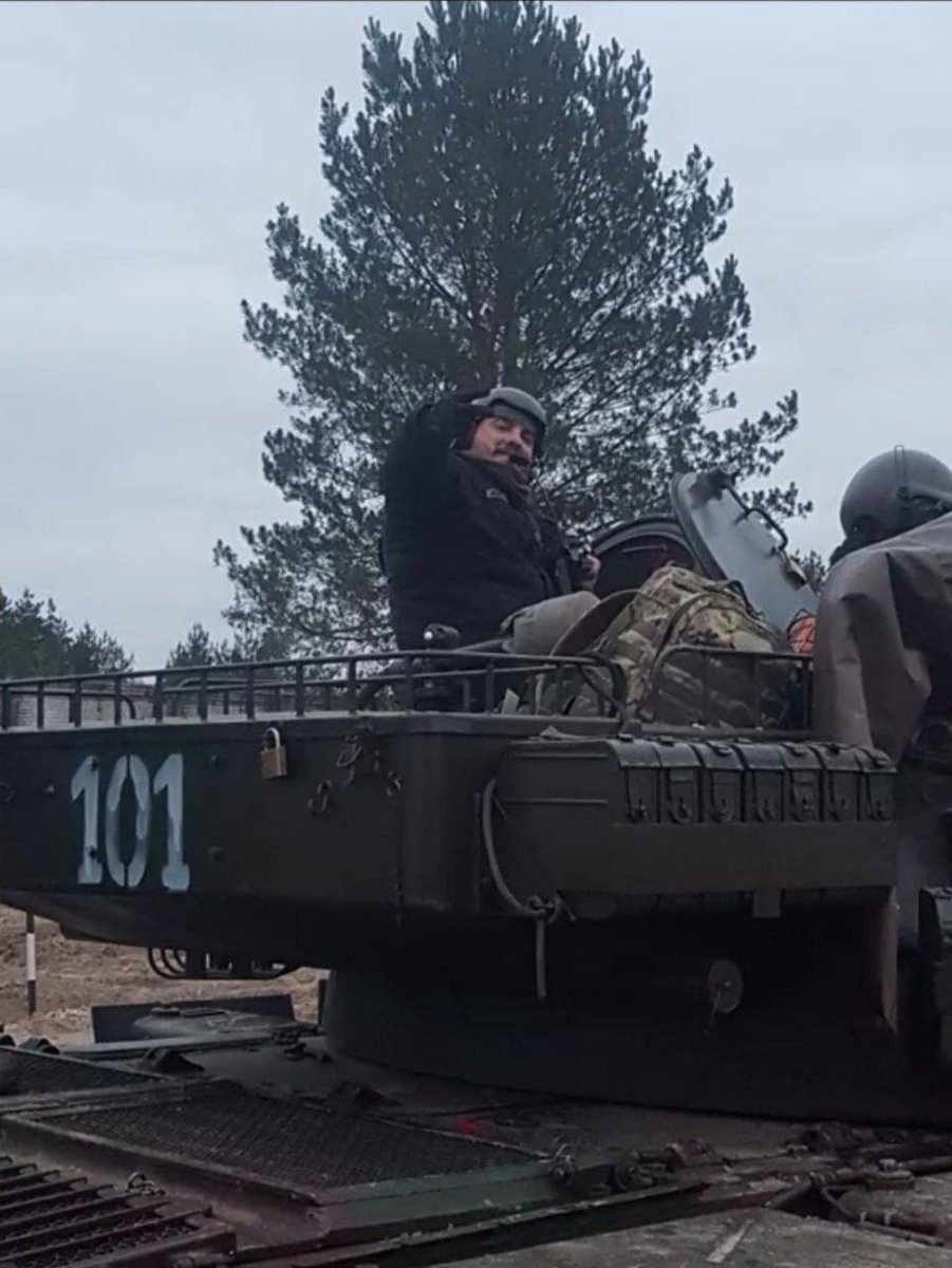 AUSTROHNGARO2's tweet photo. Fotos de tanques #M55S (T-55s mejorados) entregados por #Eslovenia como parte de un batallón de tanques de la 47a Brigada de Asalto Separada de las #AFU formada en noviembre. #UkraineRussiaWar️ #Ukraine️ #RussiaUkraineWar #Russian #UkrainianArmy https://t.co/GnQOwRTxqk