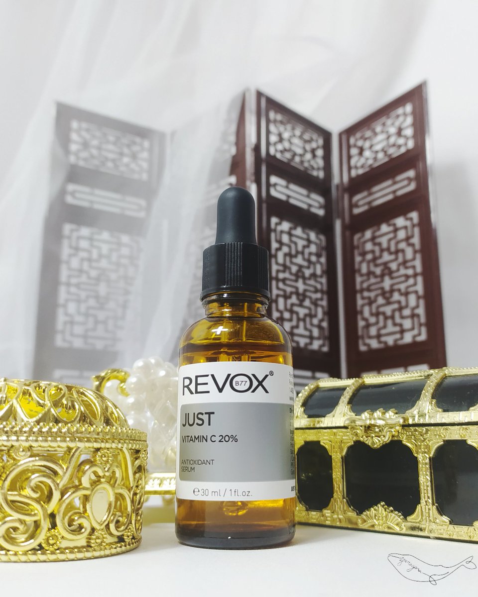 zoerazora's tweet photo. Pakai Serum Vit. C konsentrasi tinggi tapi ga bikin cekat-cekit tuh kaya nemuin harta karun ✨💰
 
—Udah brightening nya dapet, di combo sunscreen jadi boost protection, ga bikin kering pula...
#racuninskincare 
 
This is ✨ REVOX B77 Just Vitamin C 20% Antioxidant Serum ✨ https://t.co/53VzYga1nm