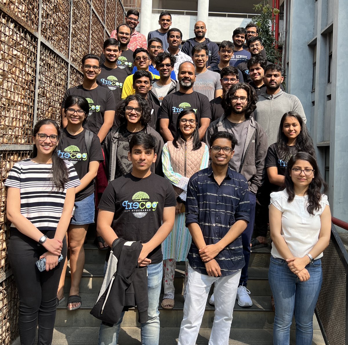 ponguru's tweet photo. 🎉 12 years of Precog-ing 🥳 Celebrated 12th birthday w/ my DNA (students)! Was 😍 to have alumni join from different parts of the world, including #Chennai #Delhi #Bengaluru #Seattle. Special 🙏🏽 @mallika_2011 #Classof2022 @Columbia for joining in-person. #PrecogsRock #ProfGiri https://t.co/blk8znRswP