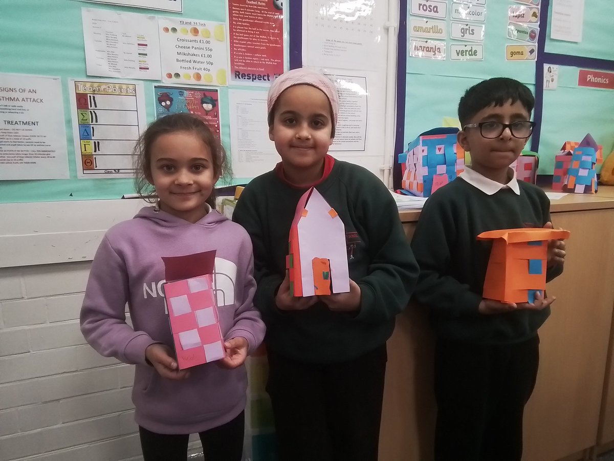 ClassPerkins's tweet photo. Look at our finished woven houses! @YPSArtandDesign #inspireday https://t.co/PwmUY6noJP
