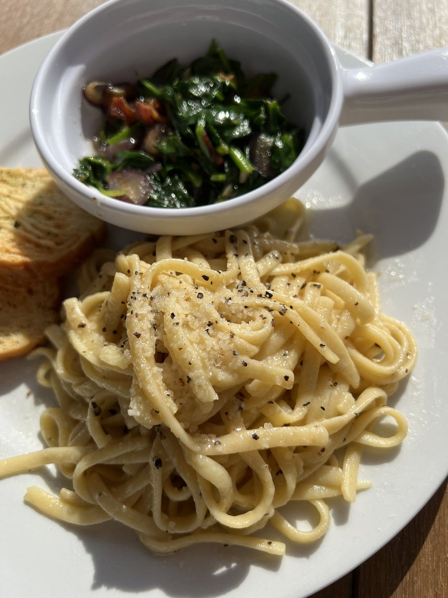 TheItalianMaid's tweet photo. One of our newest dishes: Caccio e Pepe with sautéed spinach with garlic and bacon. Mama Mia! #simplefood #eatfresh #addwine #patiodining https://t.co/1b8afP5dkR