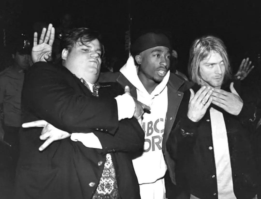 _VEMIX_OFFICIAL's tweet photo. Triforce - Expansion Pack 
#chrisfarley #2pac #KurtCobain https://t.co/Hbyg8zLBdv