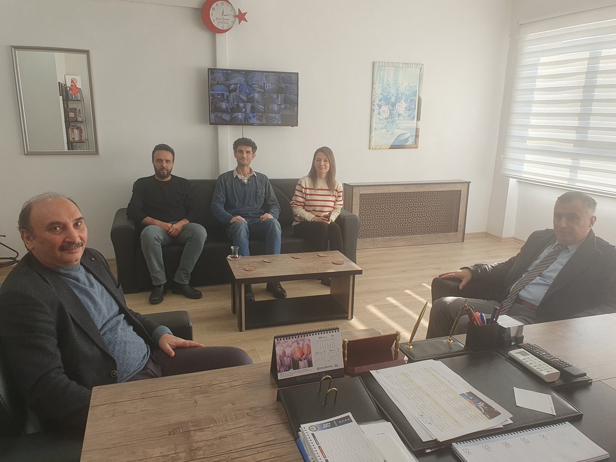 lutfibanusoglu's tweet photo. İlçe Milli Eğitim Müdürümüz Sayın Gürhan ÇOKGEZER, okulumuzu ziyaret etmiştir. Okulumuza vermiş oldukları desteklerden ve ilgilerinden dolayı kendilerine çok teşekkür ederiz.
@GurhanCokgezer @sunay_ates https://t.co/ESyCvGoOp3
