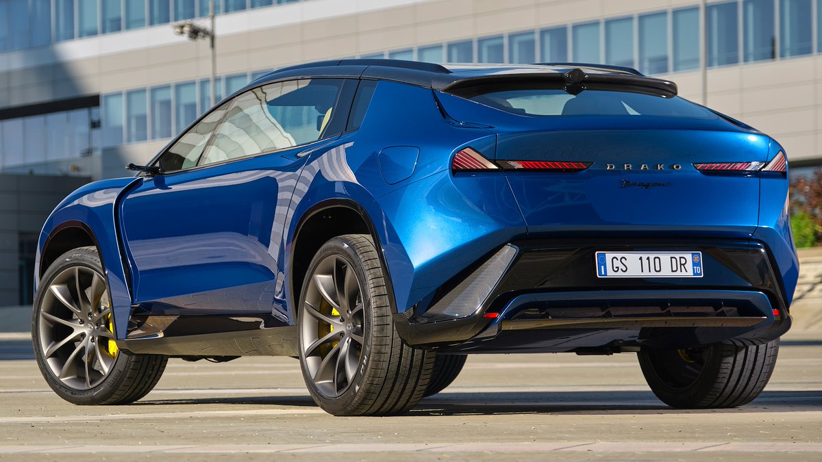 deandrako's tweet photo. We have launched our Drako Dragon all-electric hyper-luxury SUV, with a 420-mile range, 500kW fast charging, 200+ mph, and 0 to 60 mph in 1.9 seconds. Its 2,000 HP quad motor powertrain has nanosecond responsiveness.  Seats 5 passengers. Full carbon fiber structure. $290,000. https://t.co/rmSFNl5bYa