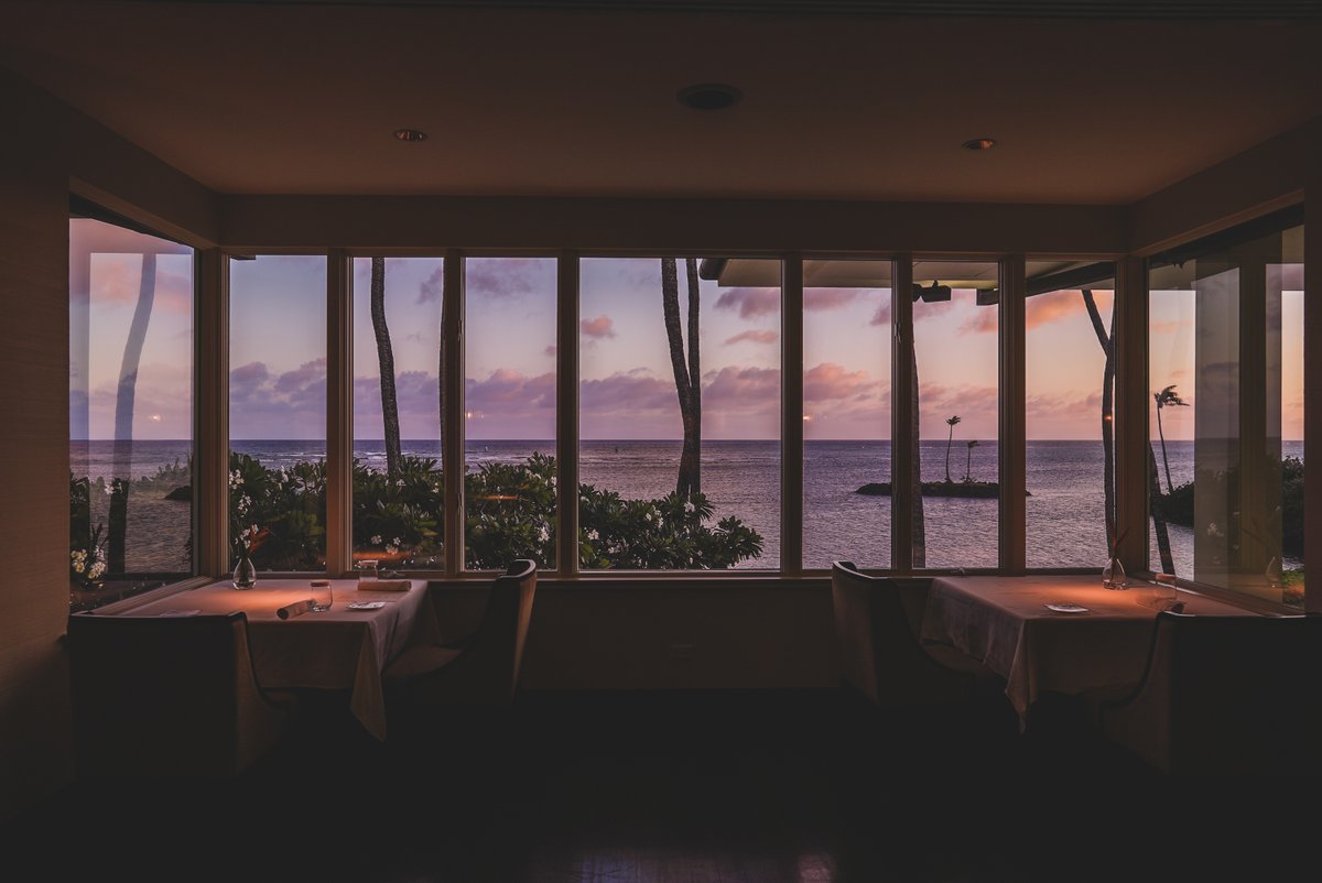KahalaResort's tweet photo. Pretty as a painting, but real enough to touch. #hawaiianresort #tropicalvacation #hawaiianvacation #dreamvacation #gohere #travelandleisure #luxurytravel #luxuryresort #chefsfeature #flavorprofile https://t.co/dcix0WDxFn