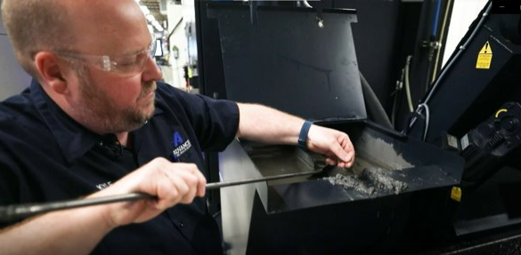 MakinoMachine's tweet photo. Removing chips efficiently & keeping your coolant clean help with profitability. Listen as @Advance_CNC shares how @MakinoMachine helps keep their spindles turning: https://t.co/Z9yAsM9SBa
#Makino #MakinoAutomation #StandardPalletAutomation #Automation #Manufacturing #JobShops https://t.co/GL9Ezsuir1