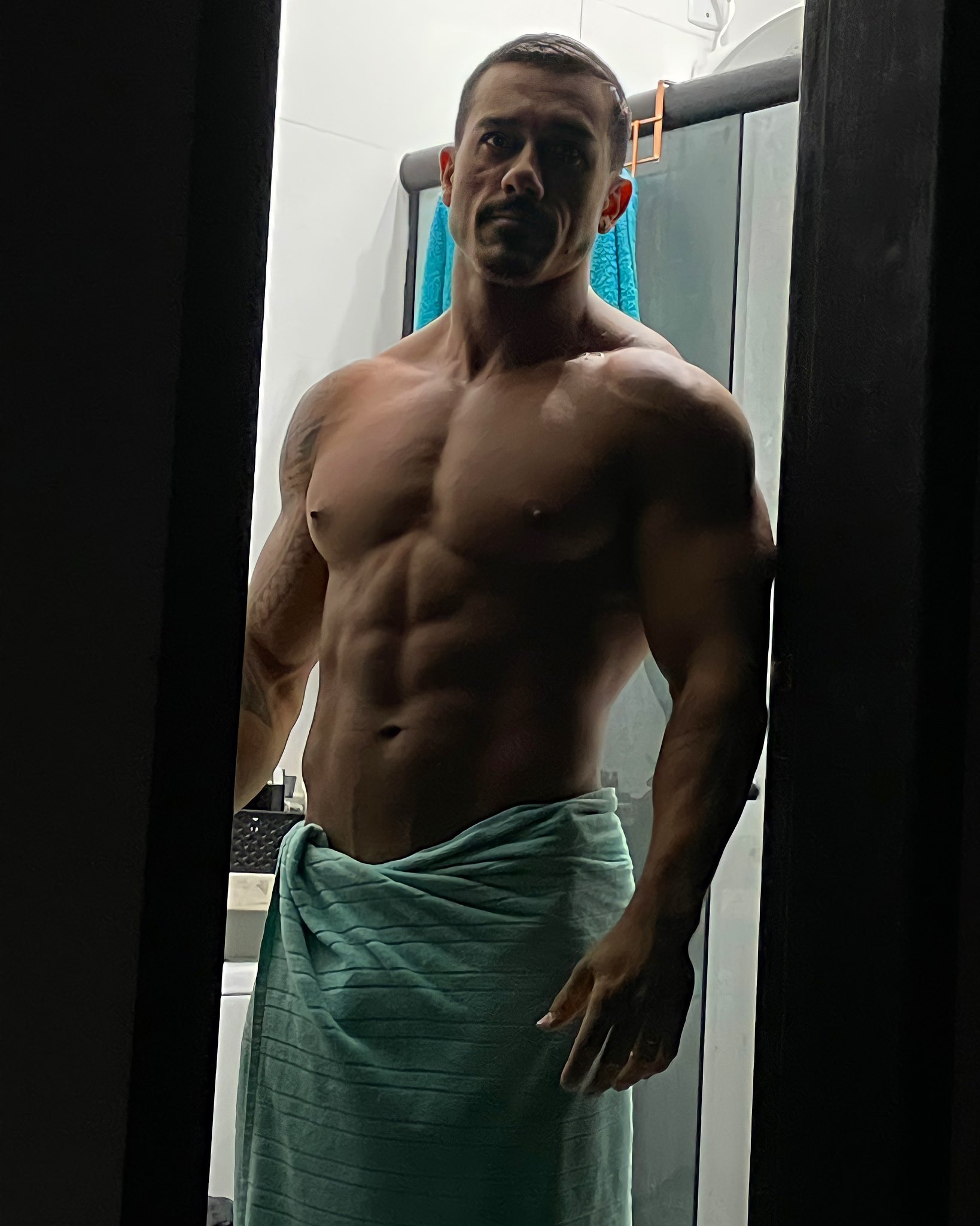 Flp17c_WAA4D5Vk?format=jpg&name=large