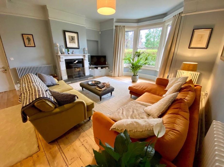 DiamondTiverton's tweet photo. Absolutely stunning new listing today - Thornton House is a former Blundells Schoolhouse & an amazing family home! https://t.co/7GkXIwsSK6 #tiverton #devon #middevon #exevalley #devonhomes #devonlife #westcountry #blundells #characterproperty #prestigeproperty #proudguildmember https://t.co/POOByIhJjk