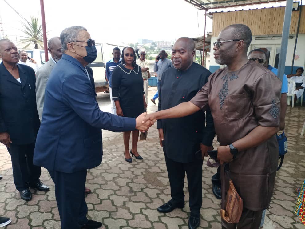 L'adieu à Faustin NZE ONDO, ce matin, marque le premier jalon de la mémoire que lègue un des plus grands patriotes de sa génération.

Paix à son âme.