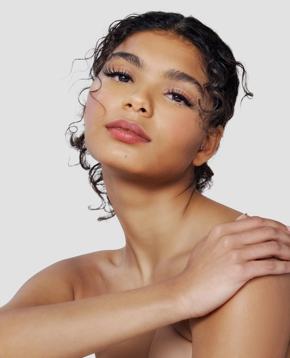 KissProducts's tweet photo. Lashes fit for a royal, The MUSES Lash Collection is handmade with refined faux silk and feature a gorgeous corset weave lash pattern for you to flaunt! #kisslashes #KISSMusesLash #Museslashes #fauxsilklashes #handmadelashes #striplashes #elegantlashes #silklashes https://t.co/flrZ9xpR4T