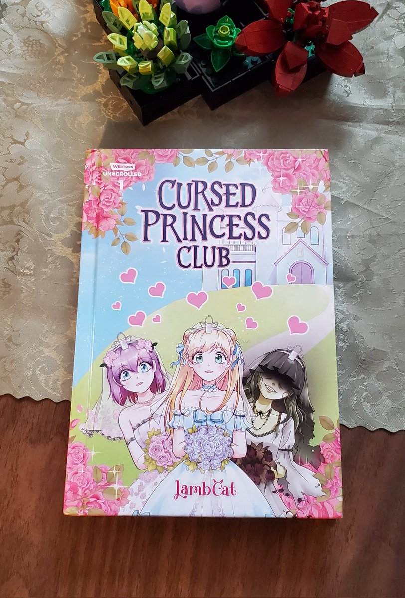mars_the_fourth's tweet image. Beyond thrilled to finally have the first volume of one of my favorite stories in my hands 🥰🥰

CPC has made me laugh, cry, and has deeply moved me

Thank you so much for all your hard work @iamlambcat! This is going to look awesome on my shelf 🤩

#CursedPrincessClub #Webtoon