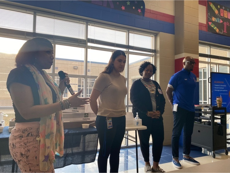 Royal ECC Staff has had an amazing first 2 days back from Winter Break! We look forward to welcoming our ‘Little Falcons’ back to campus on tomorrow! ❤️💙😀 #SuccessStartsHereAtRECC #WeAreRoyal