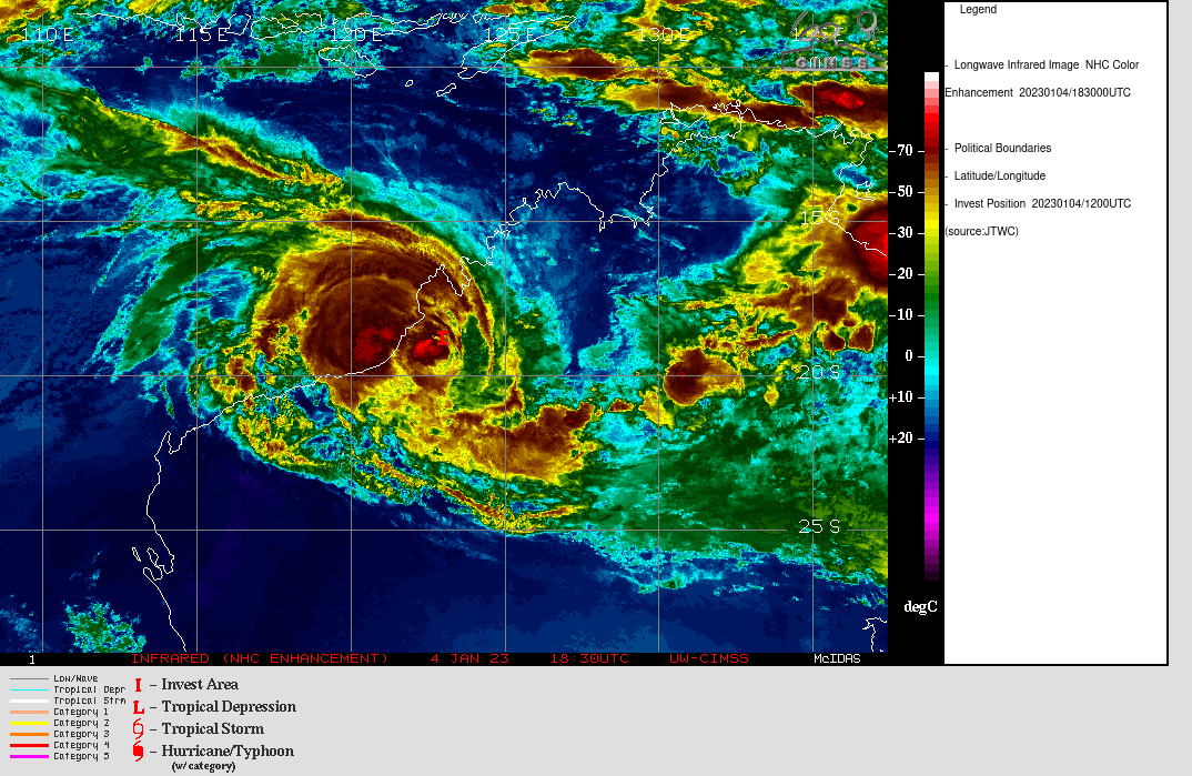 DerrickHerndon2's tweet photo. #CycloneEllie has been inland since Dec 22 yet continues to exhibit an impressive presentation in both radar and satellite imagery. It has even intensified over land as it edged back toward the coast with pressures falling to about 985 mb. Heavy rain is producing record floods. https://t.co/LjAl41lcSU