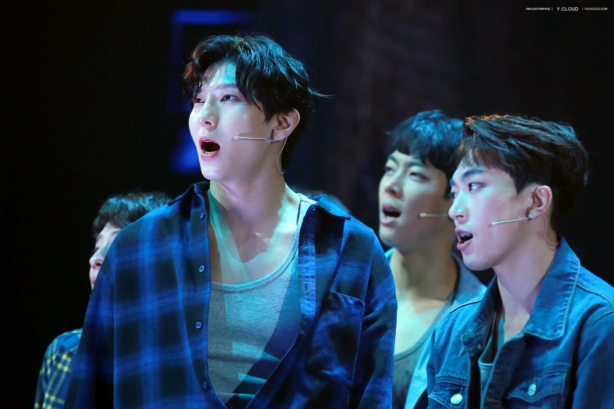 [HQ] 230104 웨스트 사이드 스토리 #택운 

오늘도 화목한 제트파와 택리프😉🫶🏻

<a href="/JUNGTW_LEO/">VIXX_LEO 정택운</a> 
#웨사스 #택리프 #웨사스커튼콜 
#웨스트사이드스토리  
#빅스 #VIXX #LEO #레오 #정택운
#ING #As_Always #Gonna_Be_Alright