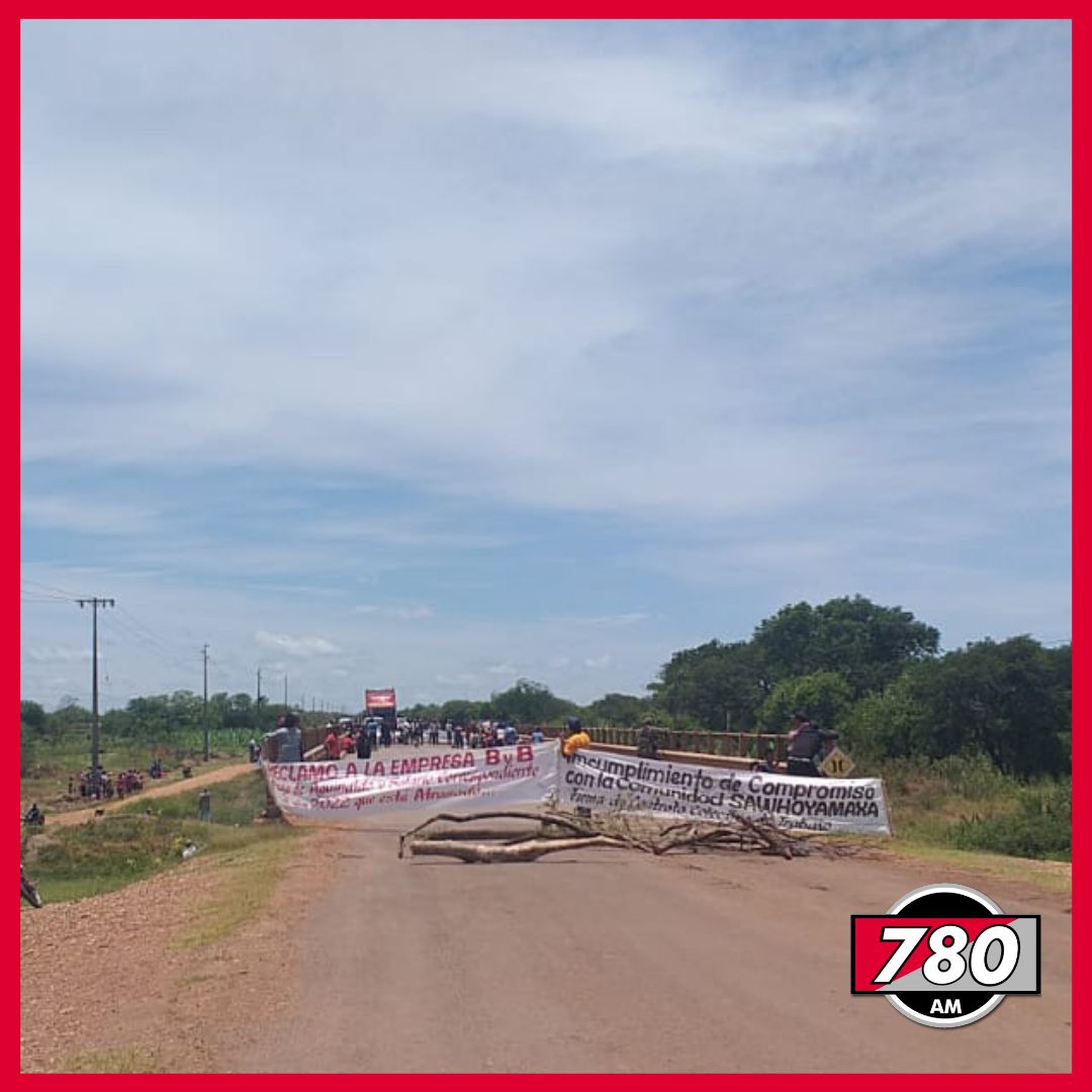 780AM's tweet photo. 𝗔𝗛𝗢𝗥𝗔 📢 | 

🛣️ Reportan cierre ruta en el tramo Pozo Colorado - Concepción por manifestación de un grupo de indígenas. 

🚗 Los conductores reclaman la presencia de la Policía y la Fiscalía para liberar el paso

#78AM📻 https://t.co/hBmqVBzRQE