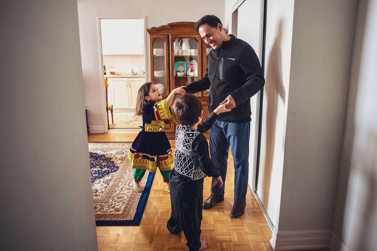 EduLimaPhoto2's tweet photo. Afghan newcomers embrace life in Canada.
-
- for @globeandmail 
-
#onassingment #newcomer #Immigration #AfghanRefugees #Afghans #canada #Toronto #newcanadian #Afghanistan #photojournalism https://t.co/7k3dvS8hLE